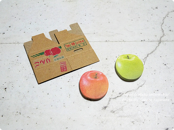 100円ショップCan☆Do（キャンドゥ）「箱つき付箋りんご」　中身